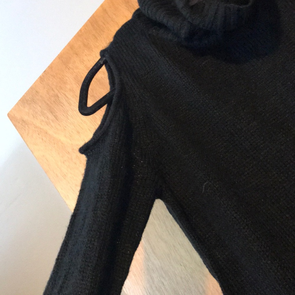 Sweater - Picture 2 of 2